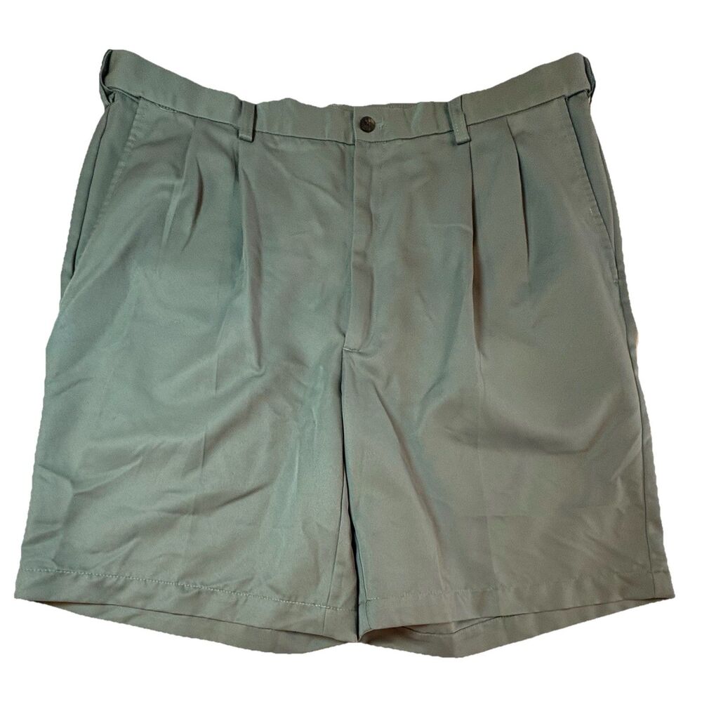 Haggar Men's Chino Shorts Pleated Green Size 40 Golf Casual